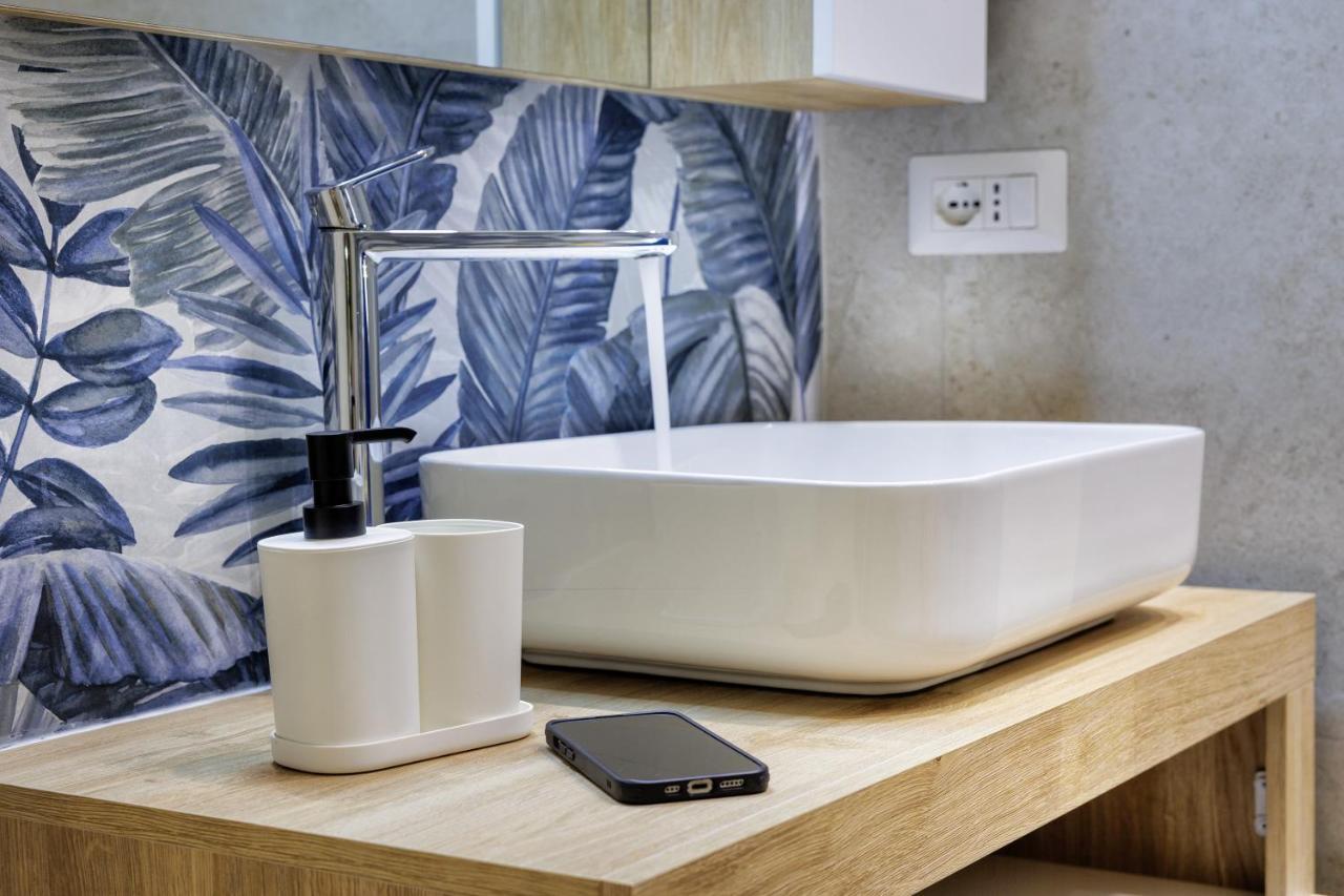Live Suite Napoli Ngoại thất bức ảnh