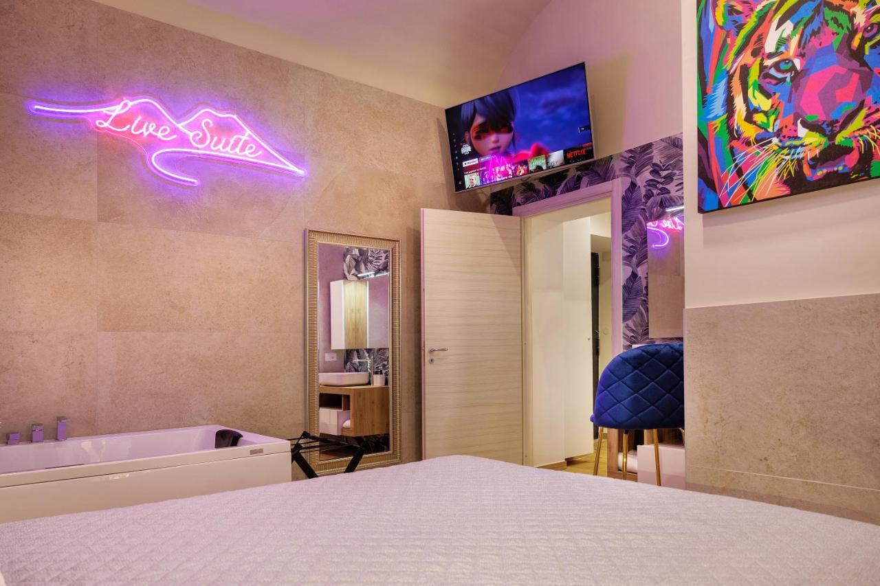 Live Suite Napoli Ngoại thất bức ảnh