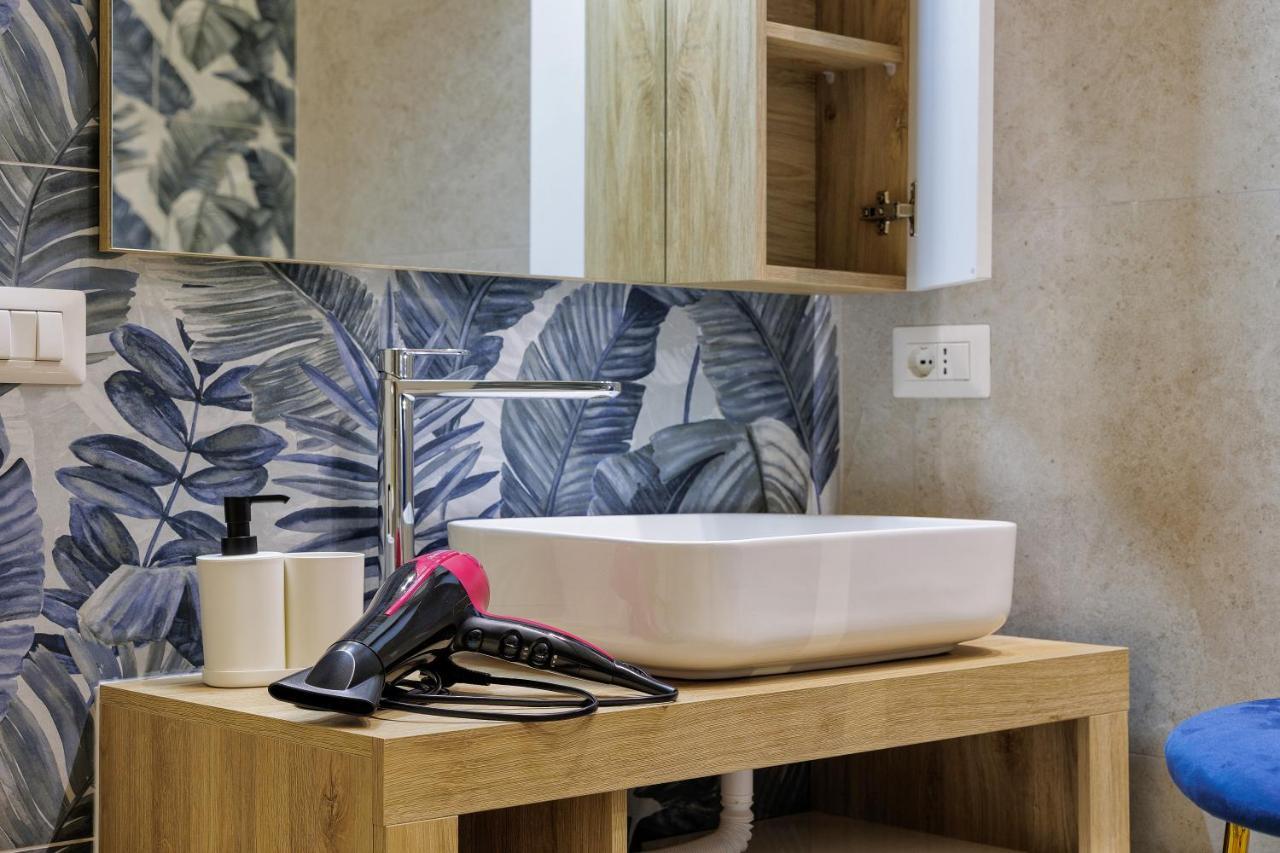 Live Suite Napoli Ngoại thất bức ảnh